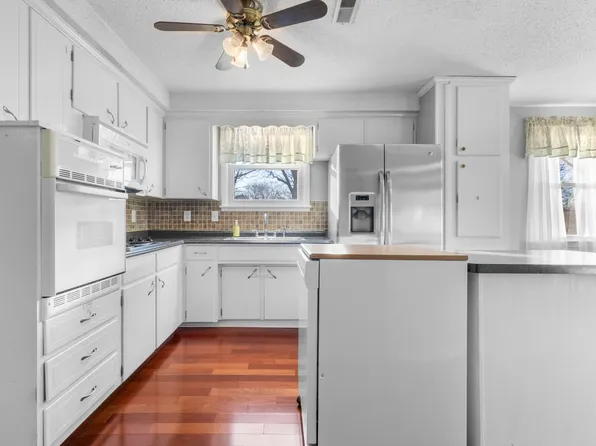 109 Preston Dr, Clarksville, TN 37042