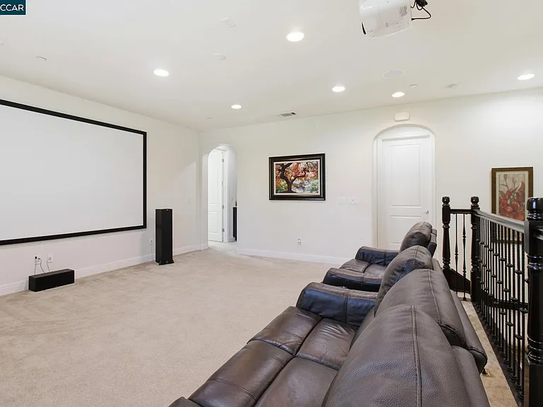 1365 Bayberry View Ln — Photo 16