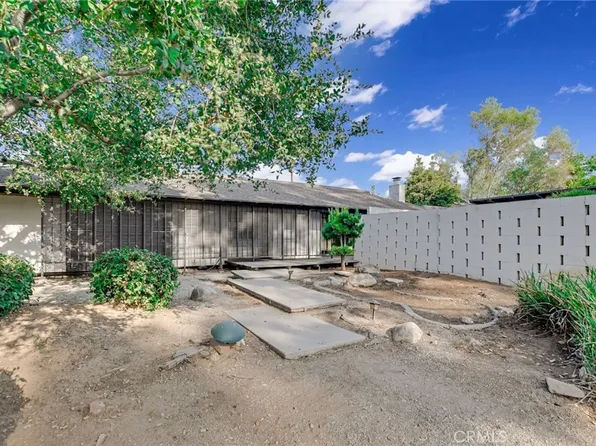 20880 E Mesarica Rd, Covina, CA 91724