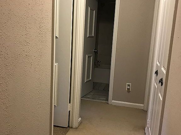 3rd image of 14818 Palmerston Sq