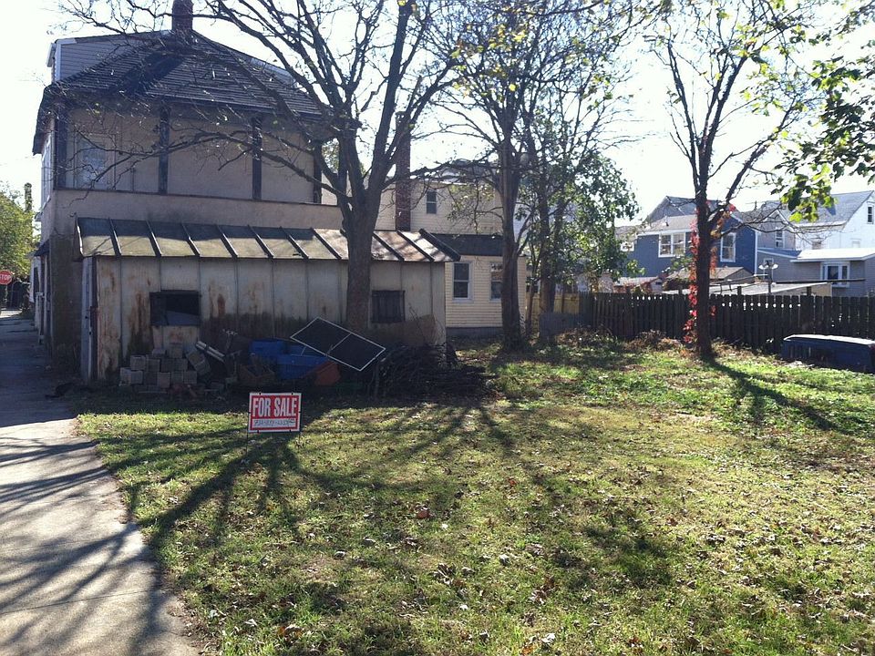 Double Lot - Tear Down Req.