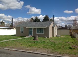 42 D St NE, Ephrata, WA 98823