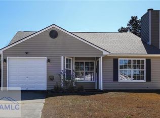 323 Sterling Creek Dr, Richmond Hill, GA 31324