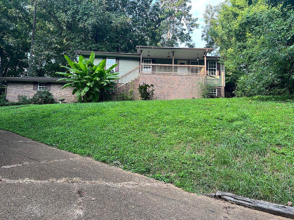 1st image of 6828 Buck Trail Dr