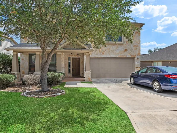 1227 Stable Glen, San Antonio, TX 78245