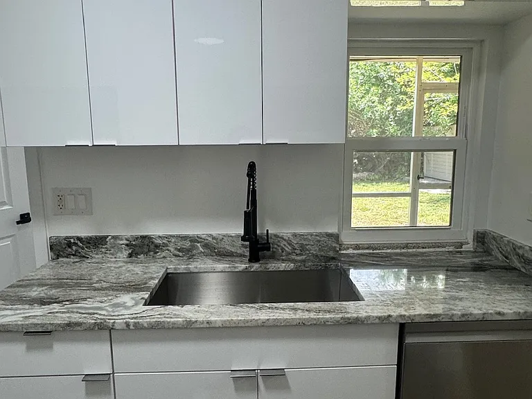 23012 Seneca Ave #2 — Photo 7