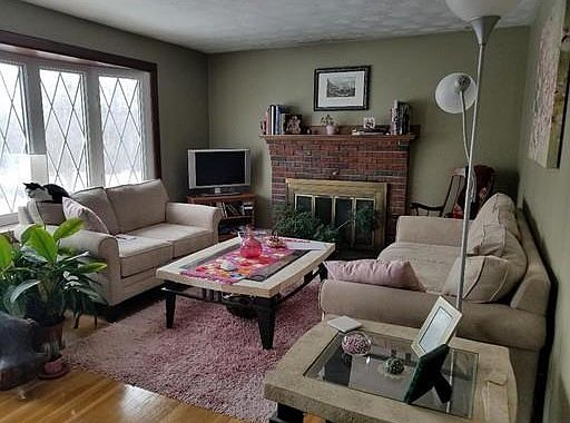 4th image of 115 Carroll Pkwy