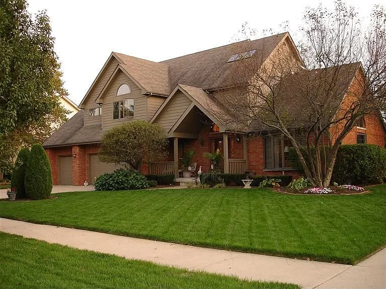 1830 Cherrywood Ln photo 1