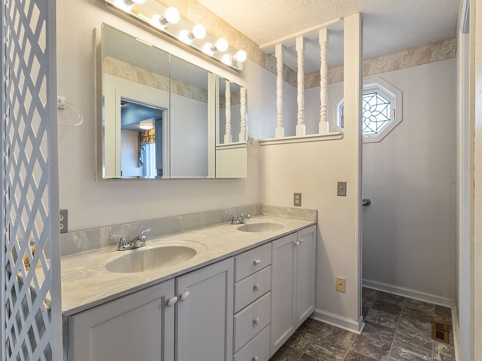 61st image of this home