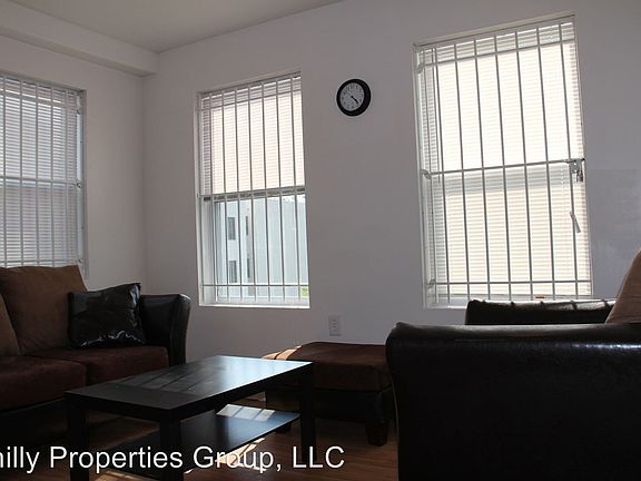 4th image of 1612 N Willington St APT 3