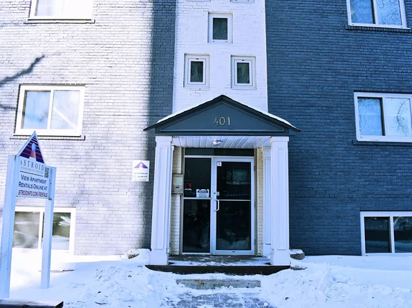 401 Stradbrook, 401 Stradbrook Ave, Winnipeg, MB R3L 0J7