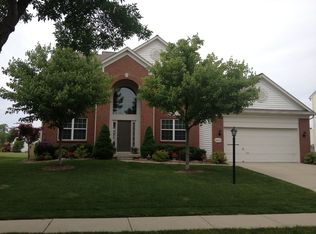 11820 Stepping Stone Dr, Fishers, IN 46037