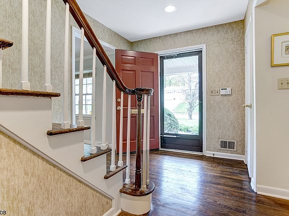 2nd image of 22 Connel Dr