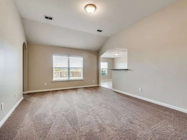 2106 Bluebell Dr — Photo 14