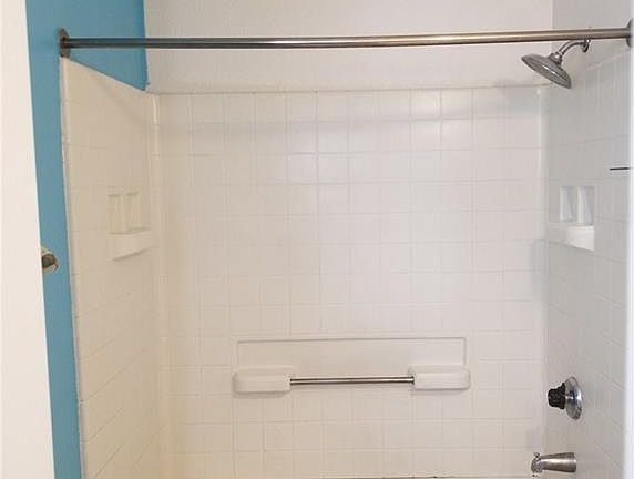 5th image of 5107 Blue Onion Cir
