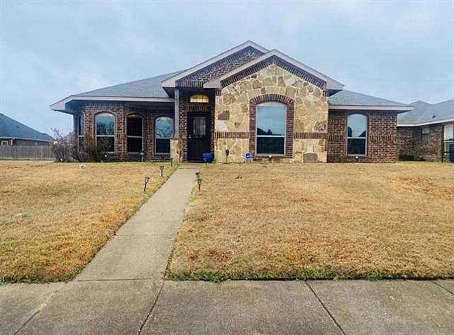 1st image of 1010 Brookhaven Dr