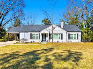 516 Stillwood Dr, Gainesville, GA 30501