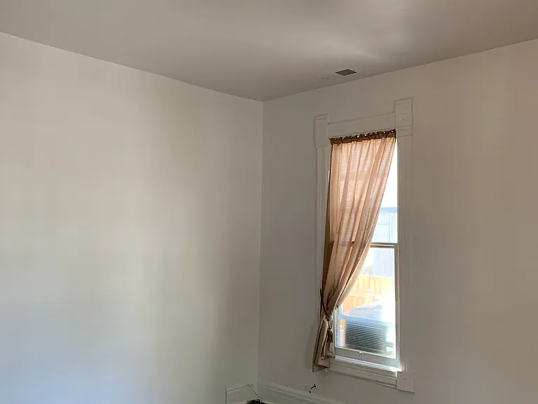 306 Walter St SE — Photo 4