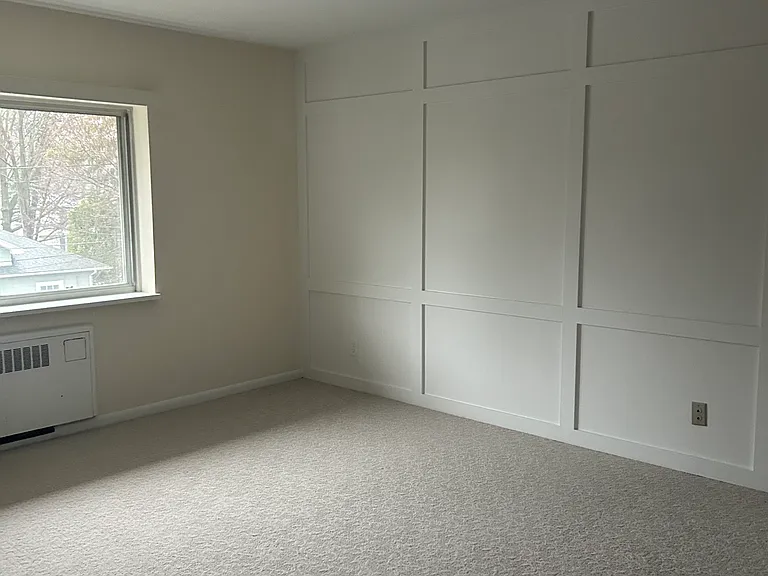 2415 Six East Ave #6 — Photo 7