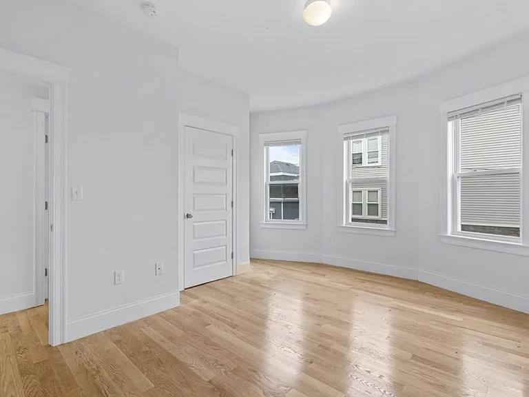 8 Roach St #2 — Photo 6