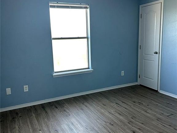 5th image of 1503 W Kiwi Ave APT 1