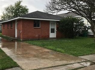 1604 Newton St, Gretna, LA 70053