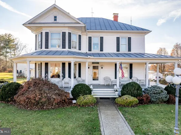 187 Houff Rd, Weyers Cave, VA 24486