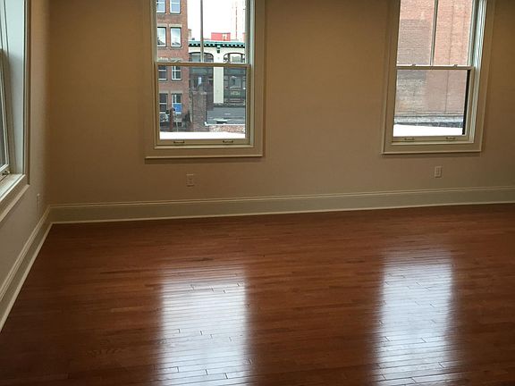 4th image of 205 Weybosset St Unit 404