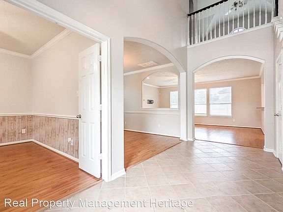 3rd image of 4803 Lakefront Terrace Ct #77584