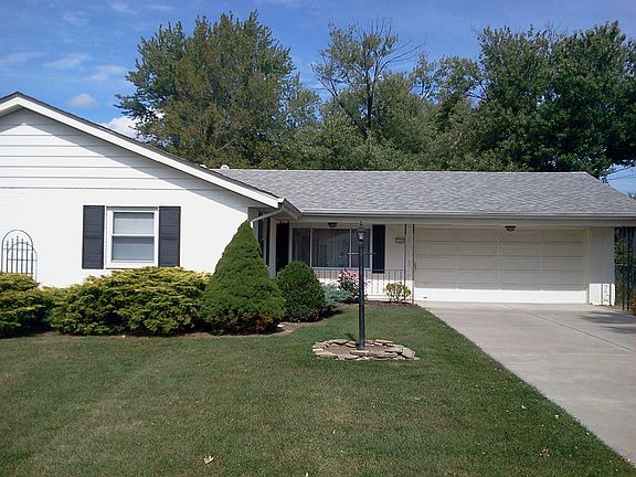 3rd image of 1300 Corydale Dr