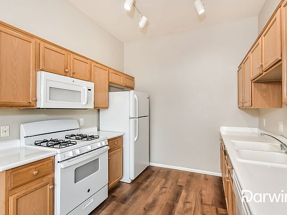 4th image of 3324 Indian Shadow St