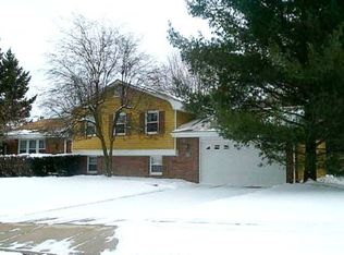 10 Yorkshire Rd, Lexington, OH 44904