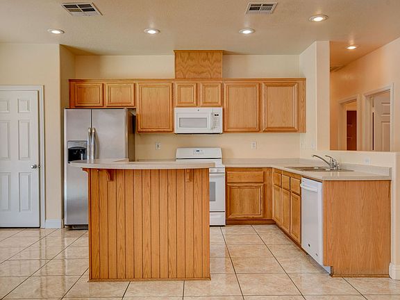 4th image of 4933 Apache Valley Ave
