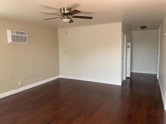 2nd image of 12407 Broadway #A