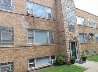 7445 W Roosevelt Rd #102-B, Forest Park, IL 60130