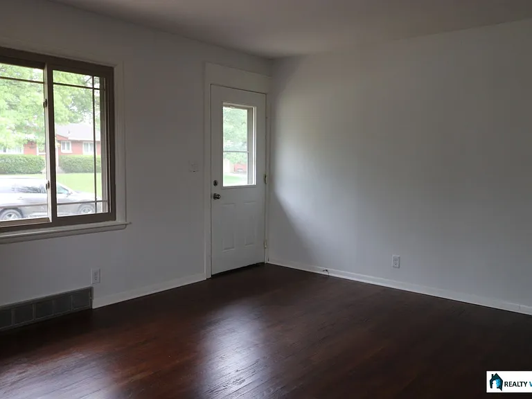 2131 S 57th St — Photo 3