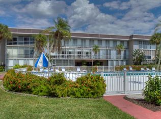 2100 Benjamin Franklin Dr #102, Sarasota, FL 34236