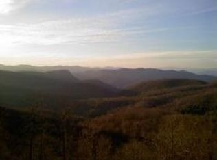 150 Sherry Ln, Mount Airy, NC 27030