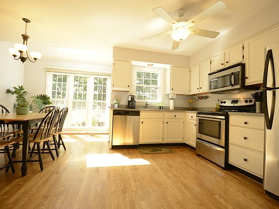 Spacious Kitchen
