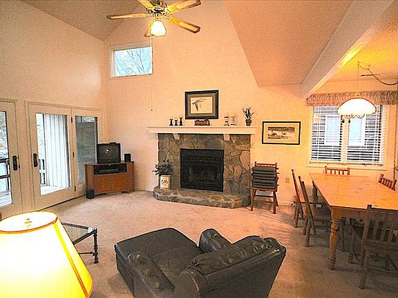 3rd image of 234B Windjammer Dr
