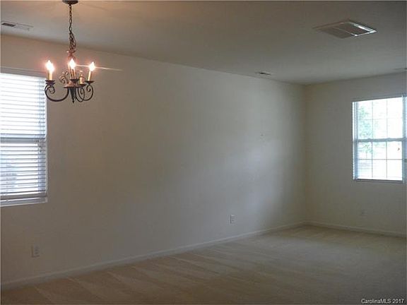 5th image of 2212 Savannah Hills Dr