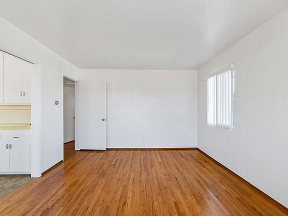 2nd image of 4342 Iowa St #4348-1/2