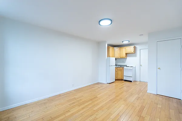 Rented by Compass | media 7