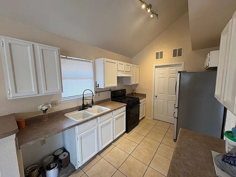 7118 Golden Hawk Dr — Photo 13