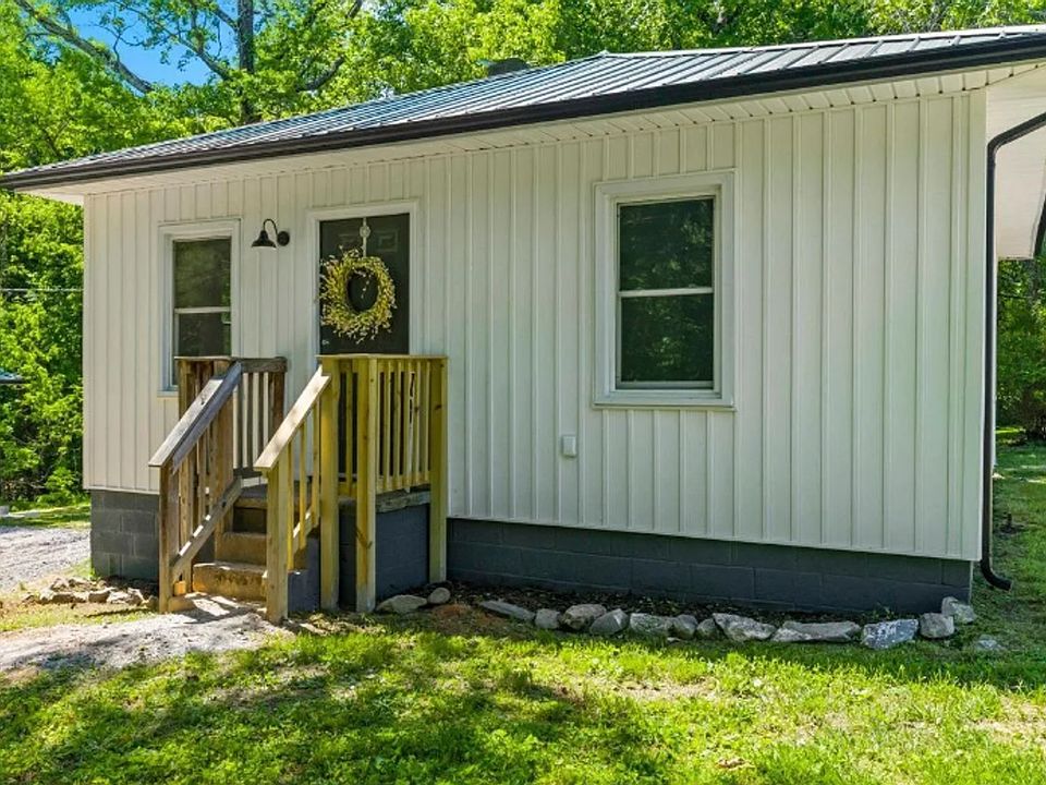1st image of 112 Lombardy Ct