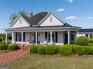 178 Moore St, Omega, GA 31775