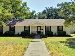 4420 Angus Dr, Fort Worth, TX 76116