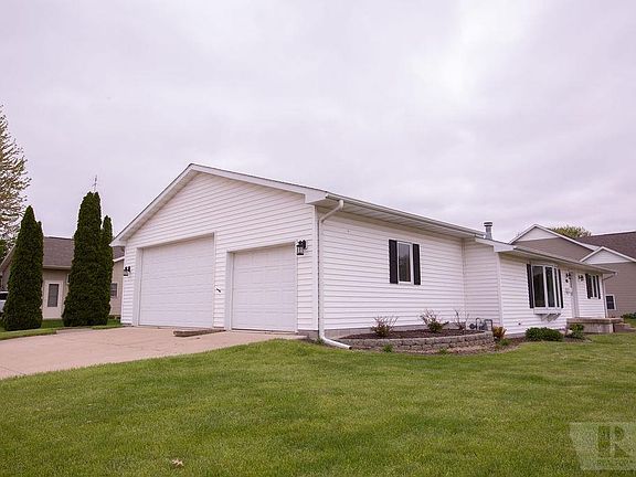 2nd image of 410 Whitewood St