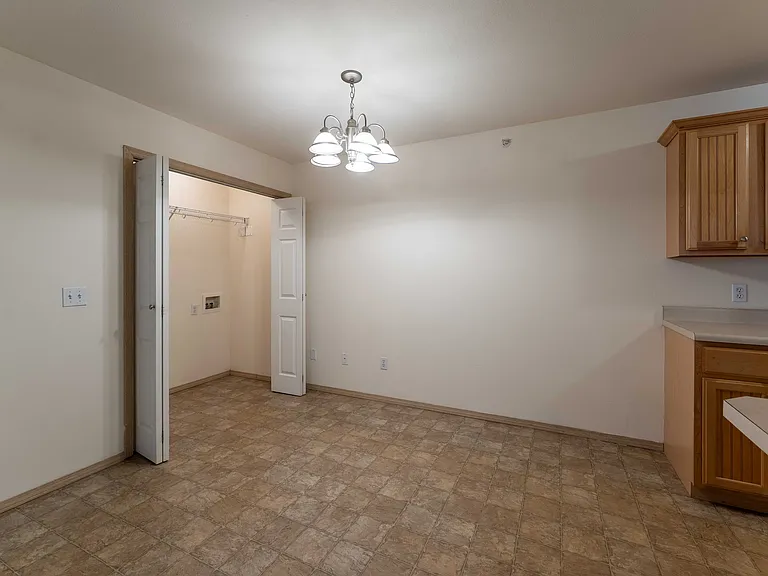 Battlefield Park Apartments — Photo 93