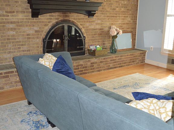 5th image of 16605 George Washington Dr